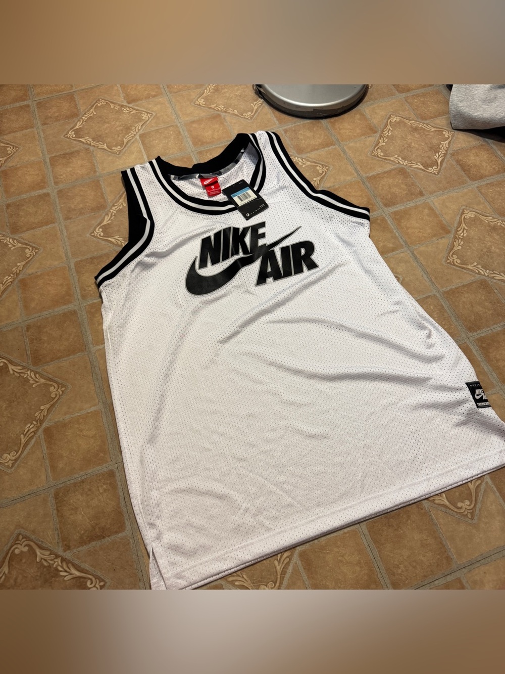 NWT Nike Air Basketball Jersey / Tank Top White - Size Medium